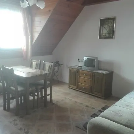 Nad Jeziorem ,,odpocznij