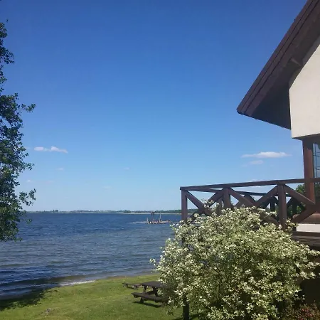 Nad Jeziorem ,,odpocznij