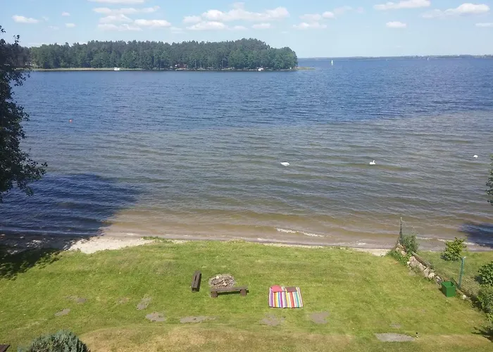 Nad Jeziorem ,,odpocznij